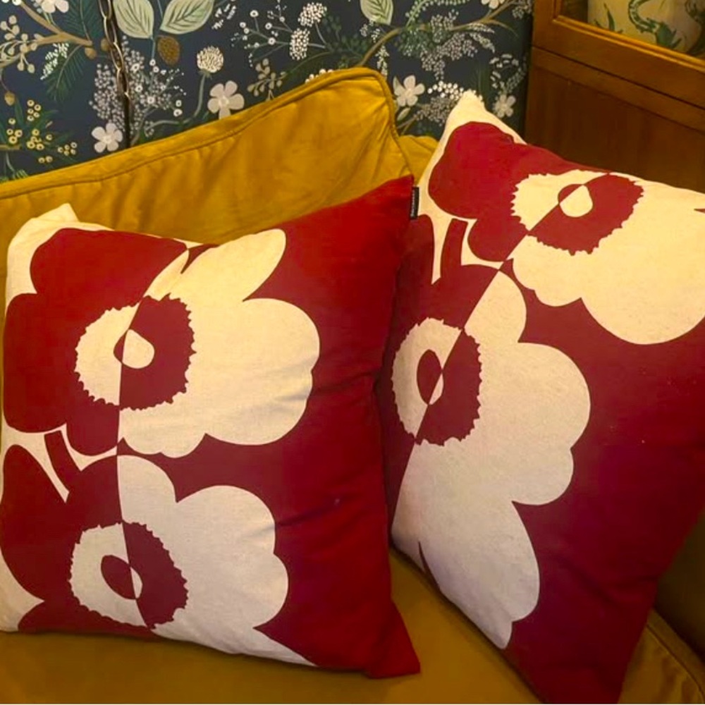 Set of 2 Vintage Unikko Poppy Marimekko Burgundy and Cream Down Throw Pillows